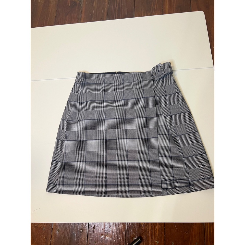 Club Monaco Grey Blue Glen Plaid Buckle Wrap Mini Skirt Asymmetrical Hem Size 12 - Picture 4 of 11